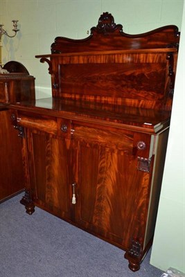 Lot 487 - A Victorian mahogany chiffonier