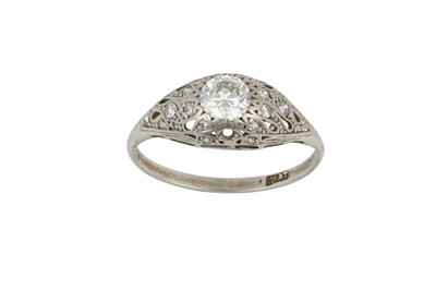Lot 2090 - An Early 20th Century Diamond Ring the old cut...