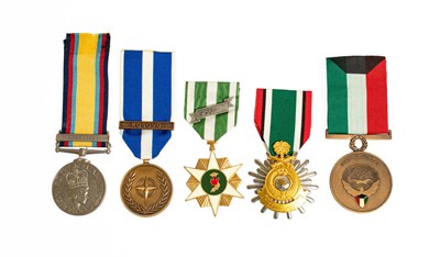 Lot 33 - A Gulf Medal, 1992, with clasp 16 JAN TO 28...