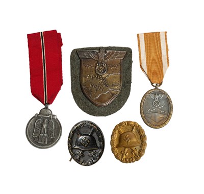 Lot 47 - A Second World War Crimea Shield, magnetic, on...