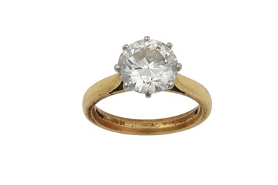 Lot 2072 - An 18 Carat Gold Diamond Solitaire Ring the...