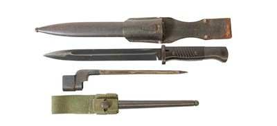 Lot 346 - A Second World War German K98 Bayonet, with...