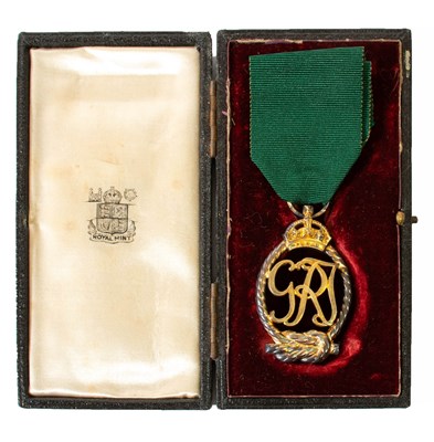 Lot 59 - A Royal Naval Volunteer Reserve Decoration,...