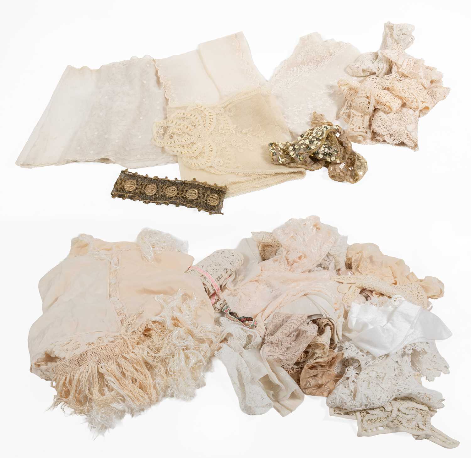 Lot 2029 - Assorted Lace and Costume Accessories...