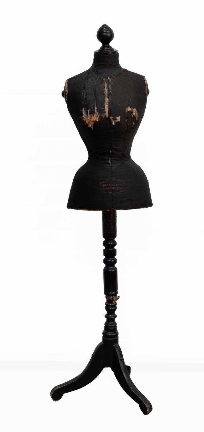 Lot 2034 - Late 19th Century 'Harris & Sheldon, 35 Thomas...