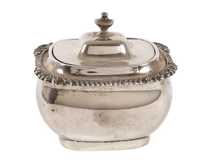 Lot 49 - An Edward VII Silver Tea-Caddy, by Robert...
