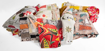 Lot 2011 - Collection of Stylish 1950s Printed Cotton and...