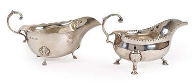 Lot 46 - A George III Silver Sauceboat, London, 1781,...