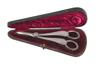 Lot 2032 - A Cased Pair of Victorian Silver Grape-Scissors