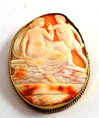 Lot 96 - A cameo brooch