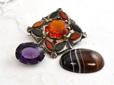 Lot 117 - A Scottish hardstone brooch, a silver amethyst brooch and a loose sardonyx stone