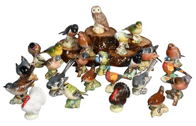 Lot 261 - Beswick Birds, including: Wren, Turkey in...