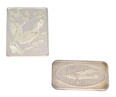 Lot 498 - A Delaware 'Peach Blossom Blue Hen Chicken'...