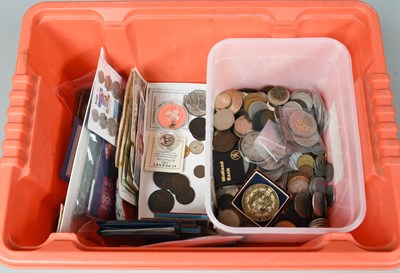 Lot 305A - Mixed British and World Coins, to include 2x...
