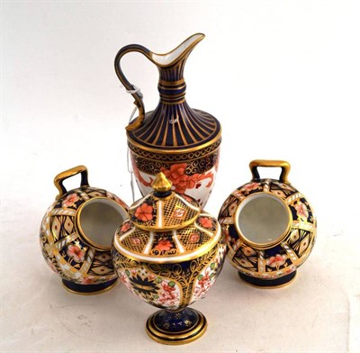 Lot 154 - A Royal Crown Derby Imari ewer, two sugar scuttles and a vase and cover