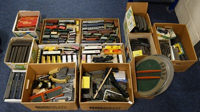 Lot 3136 - Various Manufacturers A Collection Of Assorted US Box Cars