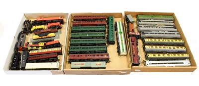 Lot 3137 - Various Manufacturers OO Gauge A Collection Of Locomotives And Rolling Stock
