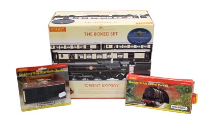 Lot 3172 - Hornby (China) OO Gauge R1038 Orient Express Boxed Set