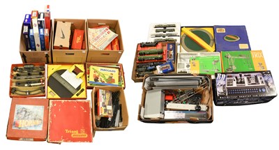 Lot 3198 - Various OO/HO Gauge