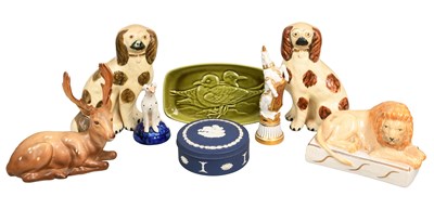 Lot 326 - A Collection of Assorted Ceramics, including...