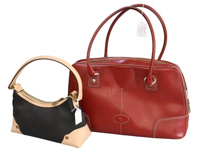 Lot 1044 - A Mulberry Scotchgrain Black Leather Nevada...