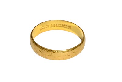 Lot 494 - A 22 Carat Gold Band Ring, finger size L