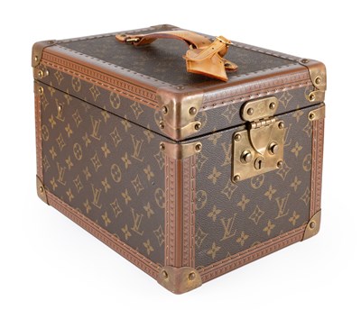 Lot 1040 - Louis Vuitton Boite Flacons Vanity Case in LV...