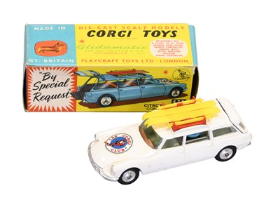 Lot 3339 - Corgi 475 Citroen Safari Corgi Ski Club