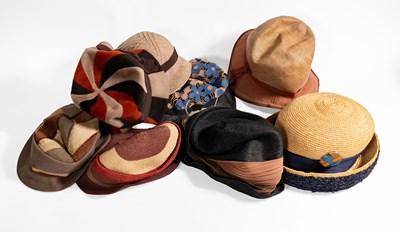 Lot 2003 - Early 20th Century Hats comprising a Berlotte...