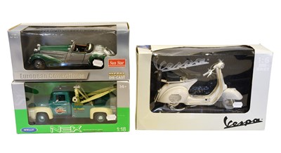 Lot 3382 - Newray 1:6 Scale Vespa Moped