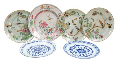 Lot 194 - A Chinese Porcelain Plate, Yongzheng, painted...