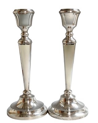 Lot 25 - A Pair of Elizabeth II Silver Candlesticks, by...