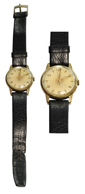 Lot 410 - A 9 Carat Gold Centre Seconds Wristwatch,...