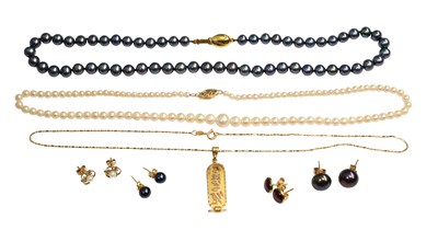 Lot 379 - A Quantity of Jewellery, comprising a pendant...