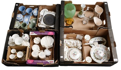 Lot 133 - A Collection of British Pottery and Porcelain,...