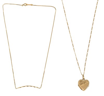 Lot 362 - A 9 Carat Gold Locket on Chain, the heart...