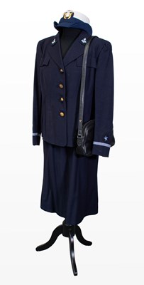 Lot 233 - A Second World War US WAVES Winter Uniform to...