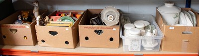 Lot 365 - A quantity of various decorative household...