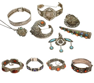 Lot 519 - A Quantity of Silver and White Metal Jewellery,...