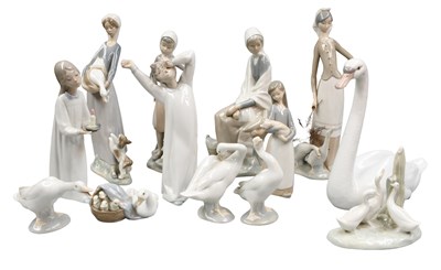 Lot 243 - A Group of Lladro Porcelain Figures and Animal...
