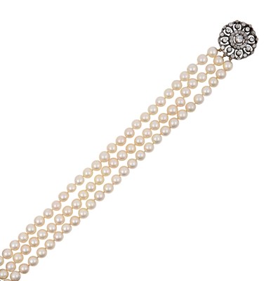 Lot 2221 - A Three Row Cultured Pearl Choker, with A...