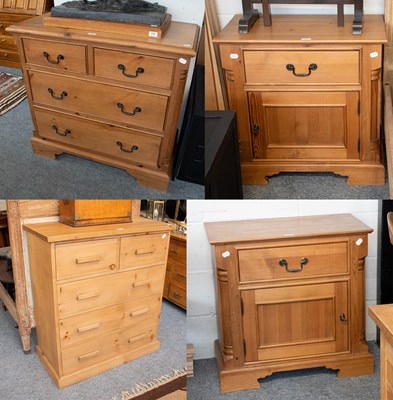 Lot 1541 - A Modern Pine Three Height Chest of Drawers,...