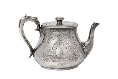 Lot 2133 - A Victorian Silver Teapot