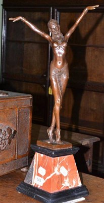 Lot 543 - Reproduction Art Deco figure