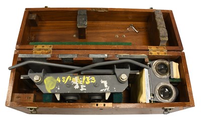 Lot 3139 - Universal Stereoscope Type SV2