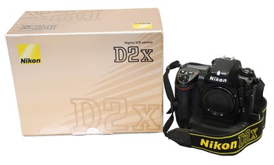 Lot 3164 - Nikon D2X Camera Body