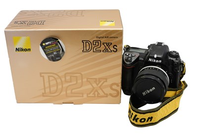 Lot 3166 - Nikon D2XS Camera