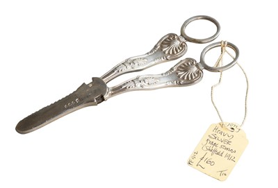 Lot 119 - A Pair of Elizabeth II Silver Grape-Scissors,...
