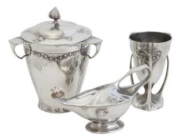 Lot 686 - A Jugendstil Kayserzinn Pewter Triple-Handled...