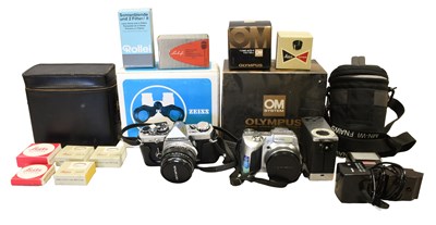 Lot 3177 - Olympus OM2 Camera